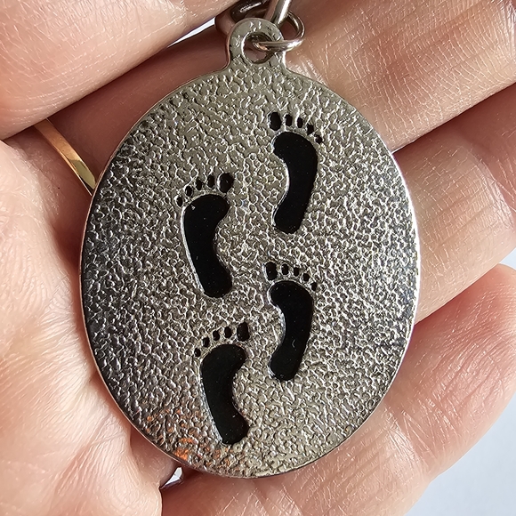 Footsteps in the Sand keychain silver tone black enamel bible Christian - Picture 8 of 8